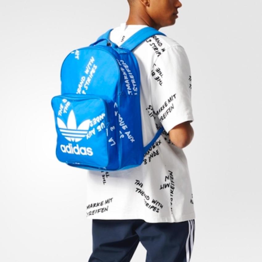 ดูภาพ Adidas กระเป๋าสะพาย Classic Graphic Backpack ขนาด 30x44x16 cm. เพิ่มเติม Adidas กระเป๋าสะพาย Classic Graphic Backpack ขนาด 30x44x16 cm.
