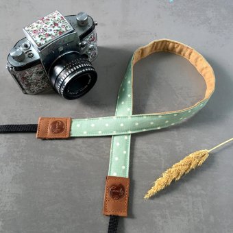 รีวิวพันทิป CandyLeather สายสะพายกล้อง Mirrorless ต้องการขายด่วน CandyLeather สายสะพายกล้อง Mirrorless