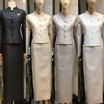 Papada Shop-ชุดผ้าไหมไทยจิตรลดา ชุดงานบวช งานมงคล งานแต่งไทยจิตรลดา บ่าเรียบ หรู ดูดีสุดๆ - สีทอง Papada Shop-ชุดผ้าไหมไทยจิตรลดา ชุดงานบวช งานมงคล งานแต่งไทยจิตรลดา บ่าเรียบ หรู ดูดีสุดๆ - สีทอง