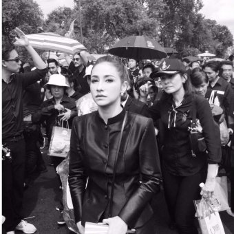 ชุดไทยจิตรดา-ผ้าไหม งานพรีเมี่ยม สุดหรู ชุดดำ ชุดงานพระราชพิธีชุดไทยจิตลดา-สีดำ ชุดไทยจิตรดา-ผ้าไหม งานพรีเมี่ยม สุดหรู ชุดดำ ชุดงานพระราชพิธีชุดไทยจิตลดา-สีดำ