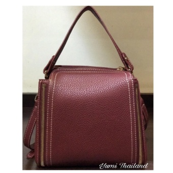 Yumi กระเป๋าสะพายข้าง กระเป๋าหนัง PU No.33071 สีแดง Yumi กระเป๋าสะพายข้าง กระเป๋าหนัง PU No.33071 สีแดง
